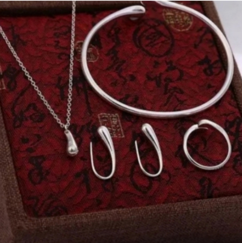 925 Sterling Silver Waterdrop Jewelry Set Bracelet Necklace Earrings and Ring - Picture 5 of 16